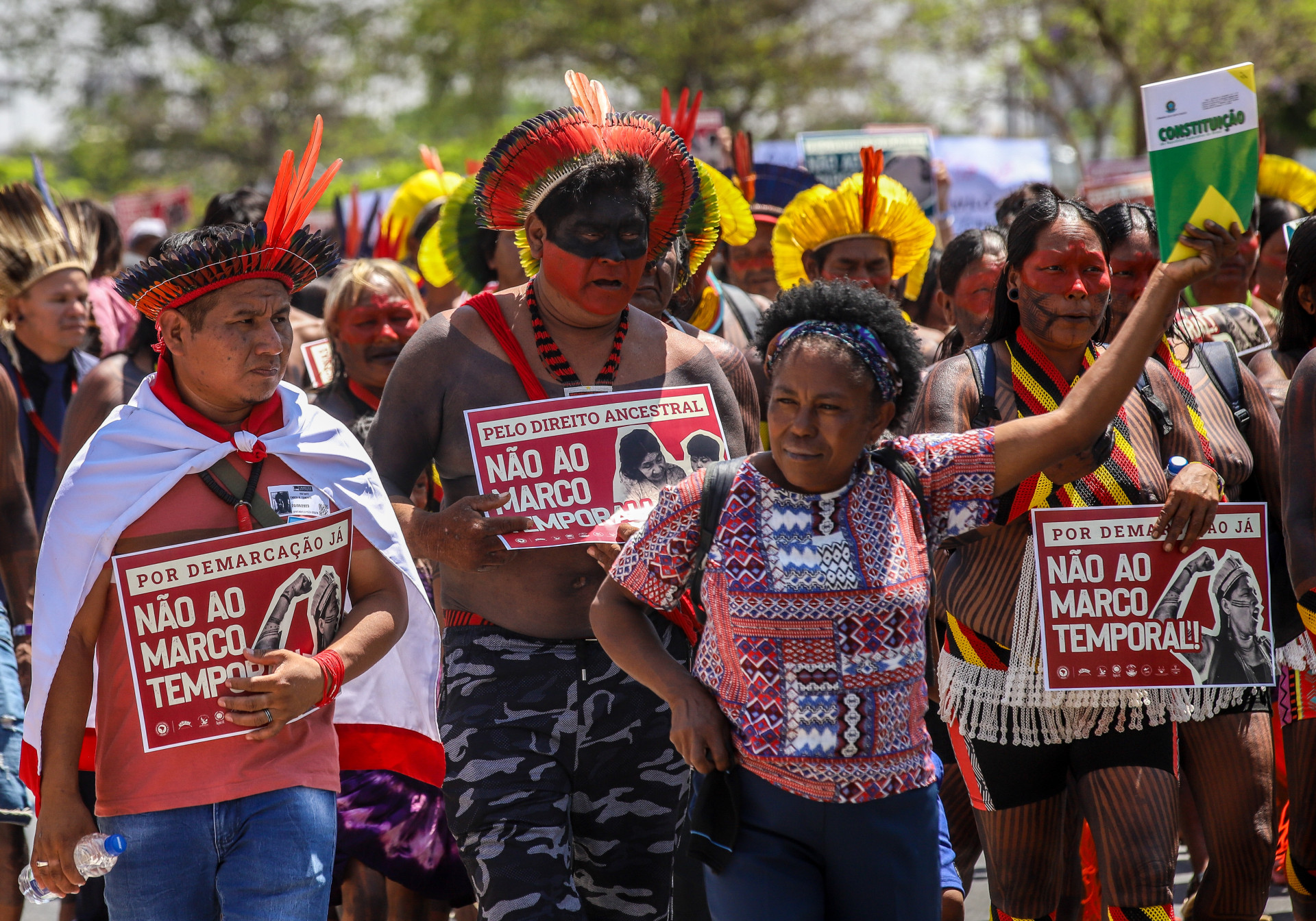 Brasília (DF), 20/09/2023, Lideranças indígenas fazem passeata contra marco temporal na Esplanada dos Ministérios. Foto: Antônio Cruz/Agência Brasil (Foto: Antônio Cruz/Agência Brasil)