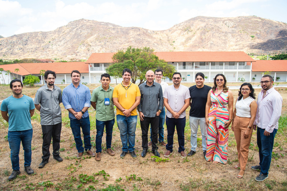 Parte da equipe de técnicos e professores do Campus de Itapajé(Foto: Arlindo Barreto)