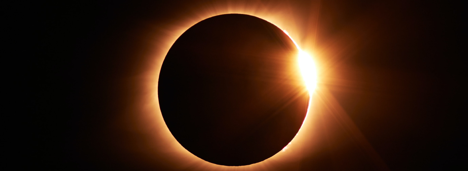 Capa Eclipse solar (Foto: Jongsun Lee / Unsplash)