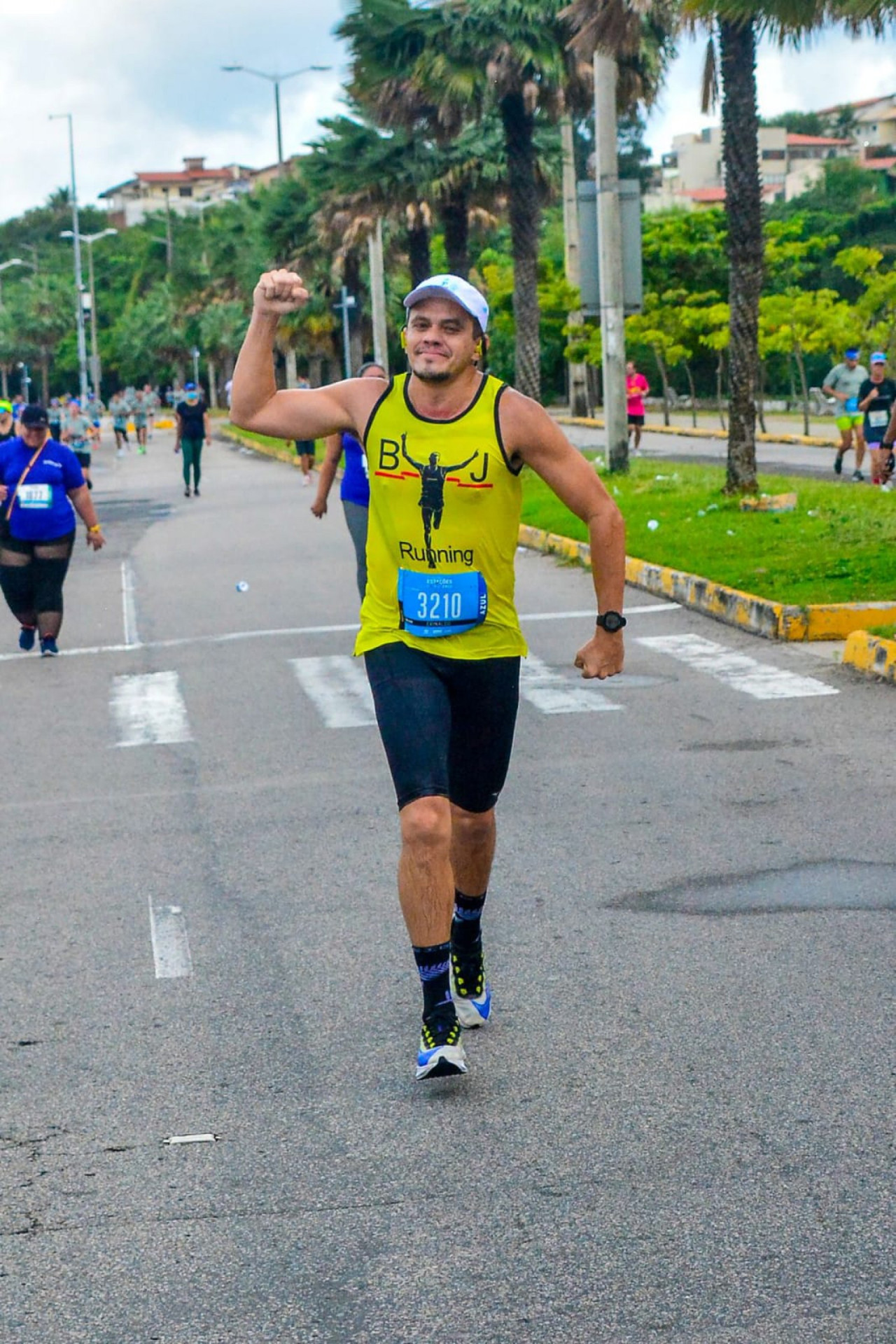 Há seis anos, o comerciante Erinaldo Luz, 44, pratica corrida de forma amadora(Foto: Arquivo Pessoal/Erinaldo Luz)