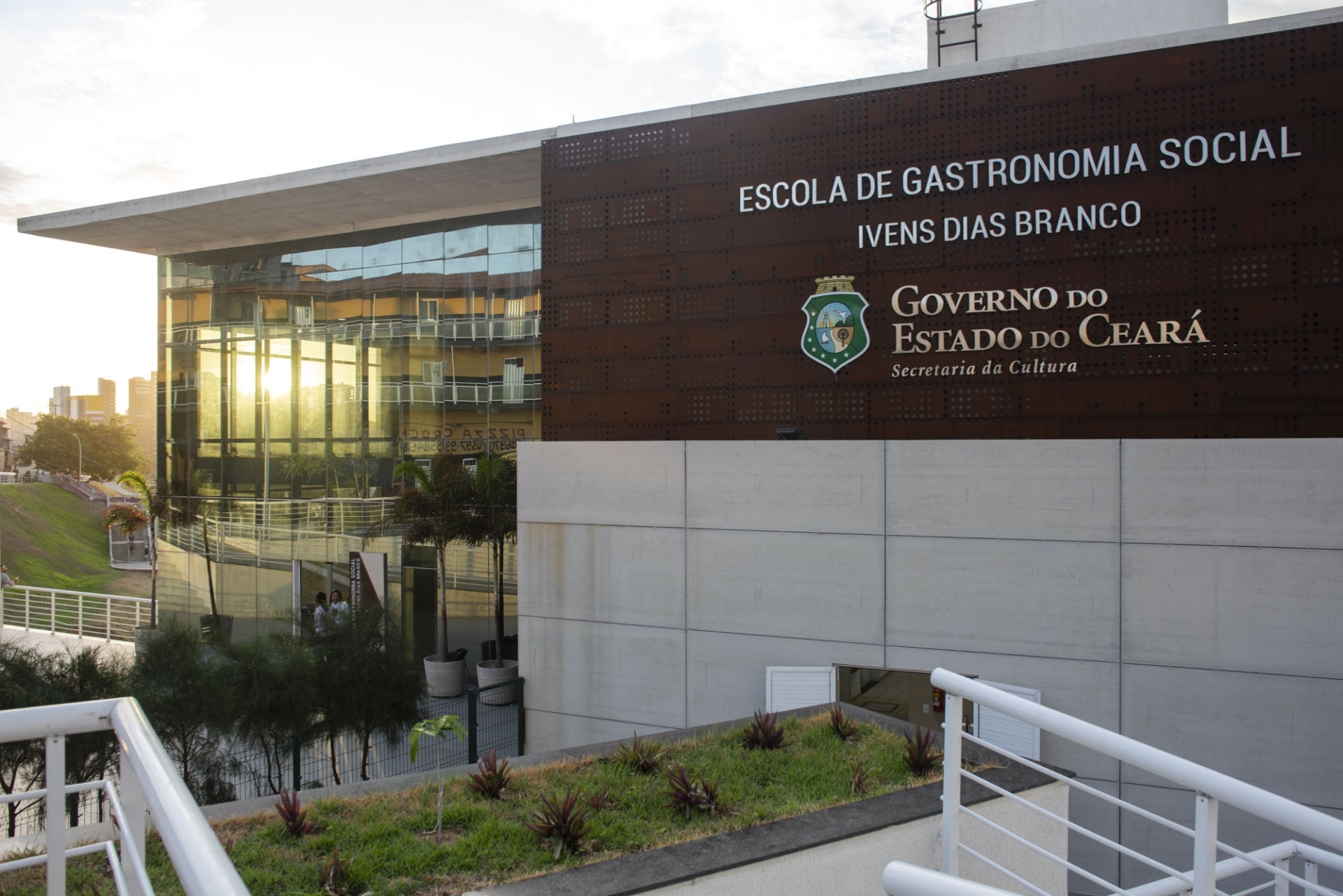 Escola de Gastronomia Social Ivens Dias Branco completa cinco anos em 2023; espaço se destaca com cursos básicos e profissionalizantes(Foto: Davi Pinheiro/Divulgação)