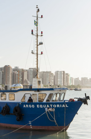 O barco Argo Equatorial, do Labomar(Foto: Viktor Braga)