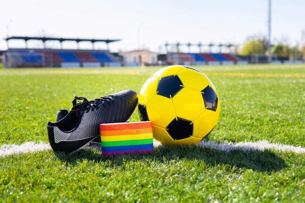 Um movimento nos estádios ganha força contra a homofobia no futebol(Foto: Cláudia Ayuso Ramírez)