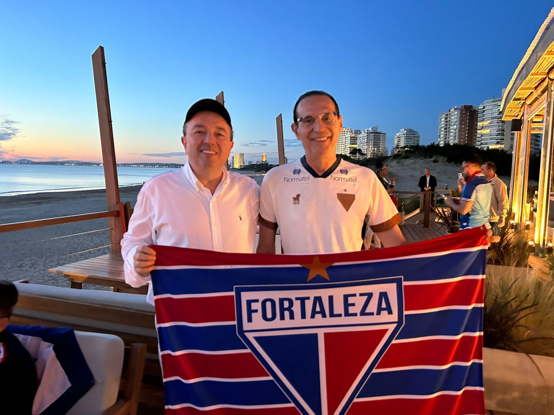 (Foto: arquivo pessoal)Weiber Xavier e Aristófanes Canamary
