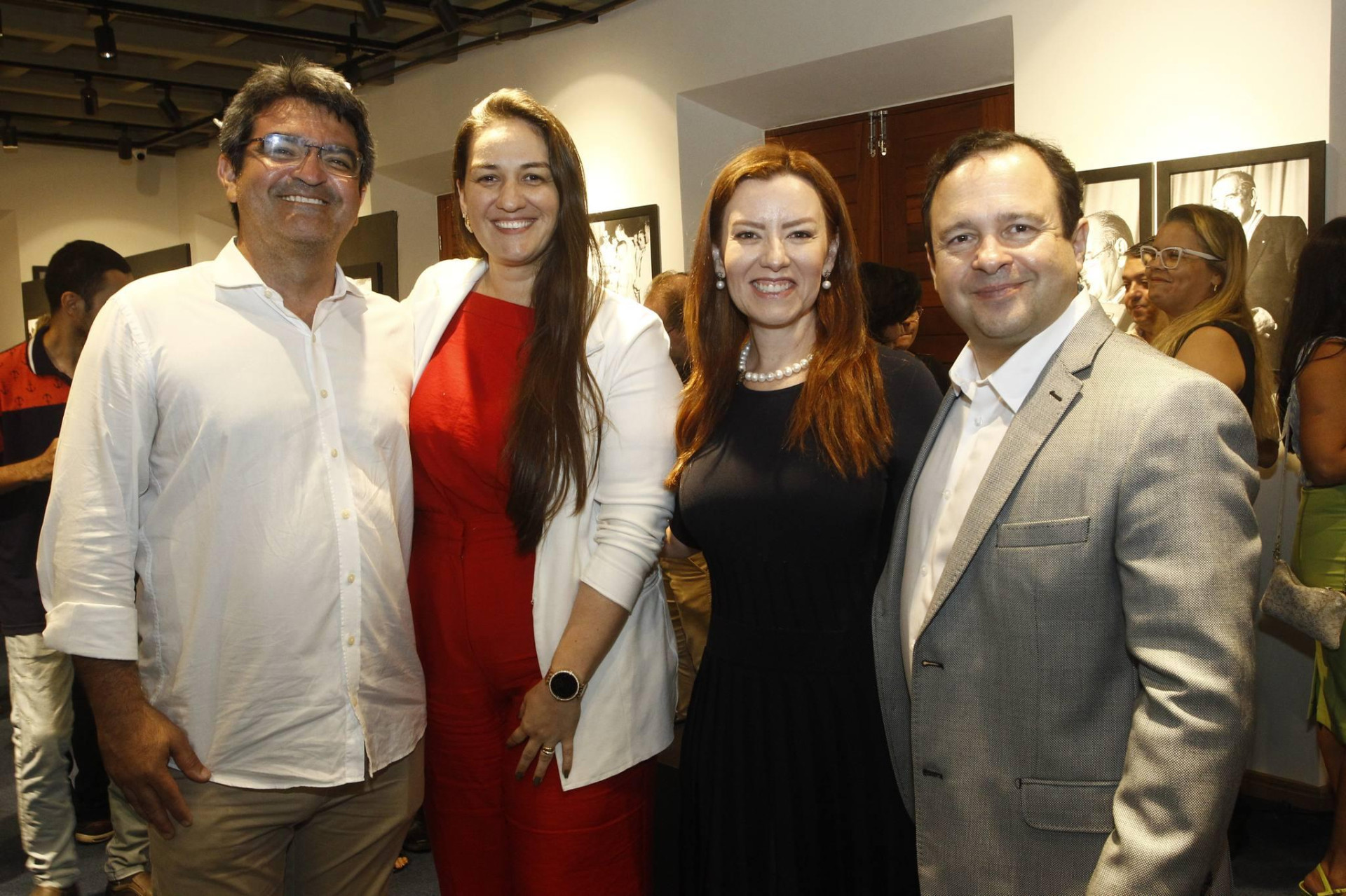 (Foto: Memorial Edson Queiroz/ Divulgação)Tiago Ribeiro, Luana Régia, Aline e Igor Queiroz