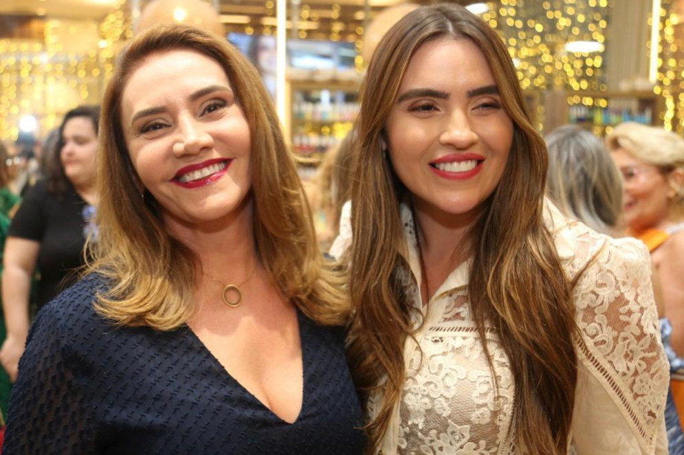 Joriza Magalhães Pinheiro e Isabella Pinheiro no Bella Salon (Foto: divulgação/ bella salon )