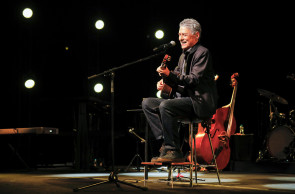 Está disponível nas plataformas de áudio o registro ao vivo do show 