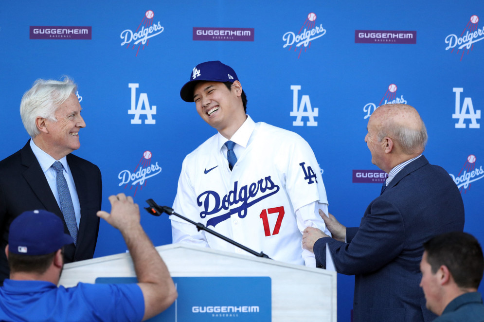 Shohei Ohtani durante apresentação oficial no Los Angeles Dodgers(Foto: Meg Oliphant / Getty Images via AFP)