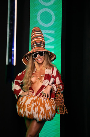 Sabrina Sato na festa de lançamento do verão Hering 2024 (Foto: Thais Vieira/ Divulgação Hering)