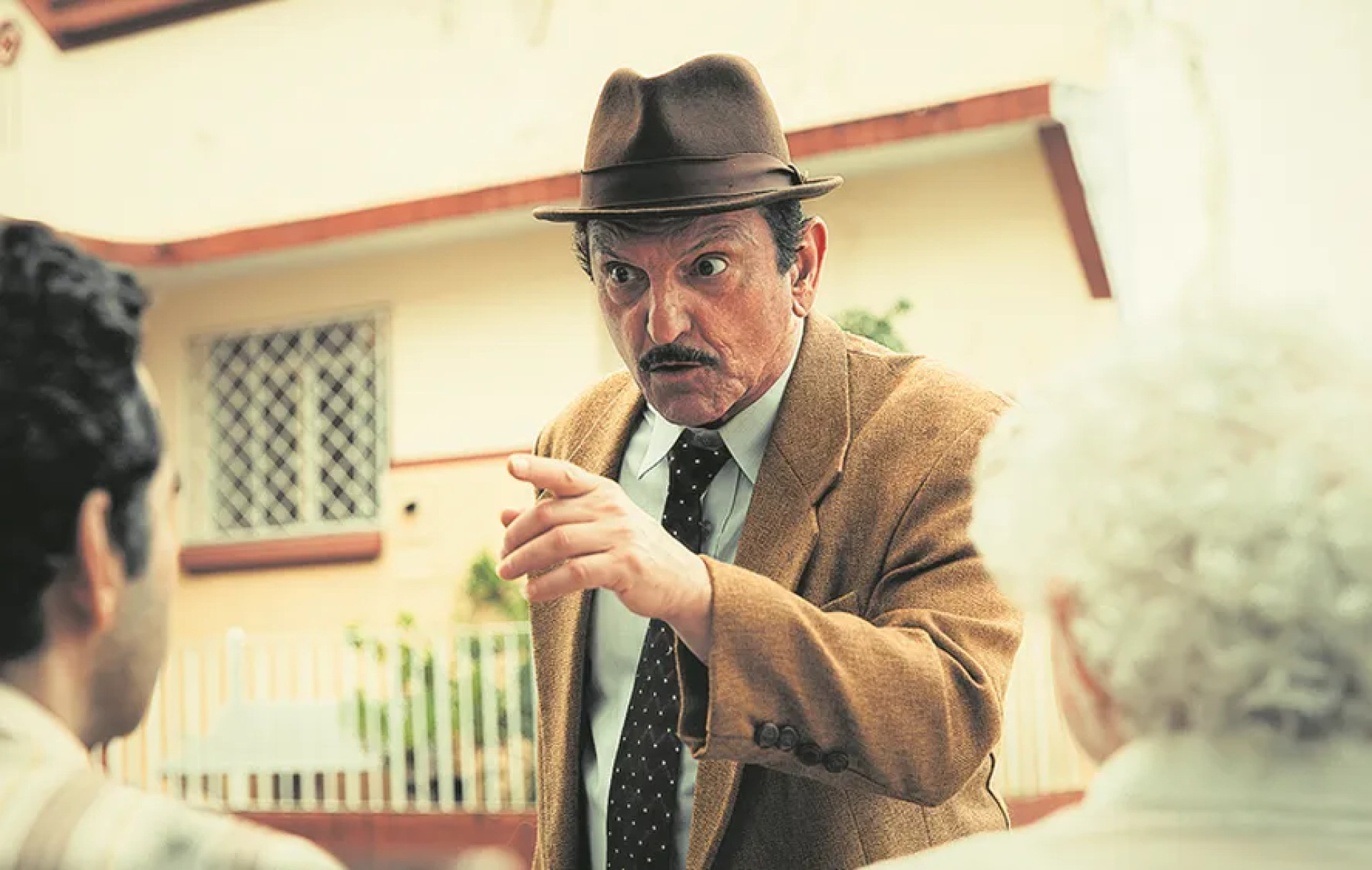 Paulo Miklos interpreta Adoniran Barbosa, renomado sambista paulista, em longa-metragem (Foto: Reprodução/Elo Studios)