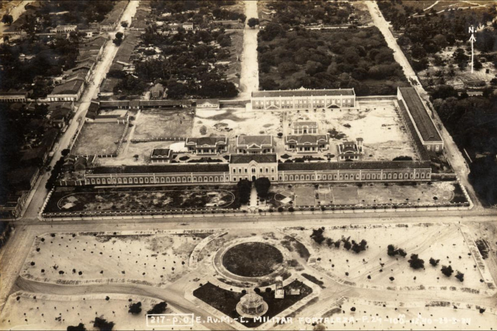 Vista Aérea do Colégio Militar de Fortaleza em 28 de março de 1934(Foto: Escola de Aviação Militar)