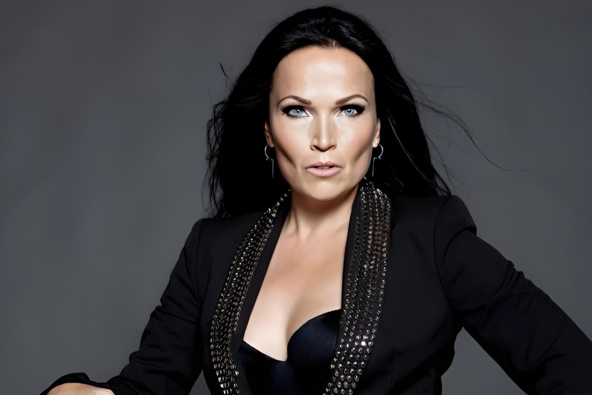A cantora finlandesa Tarja Turunen retorna a Fortaleza neste sábado, 16 (Foto: Toplink/Divulgação)