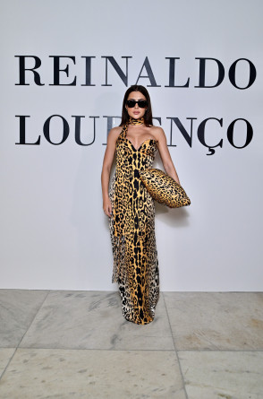 Jade Picon no desfile de 40 anos da grife Reinaldo Lourenço (Foto: LUPREZIA/ Divulgação )