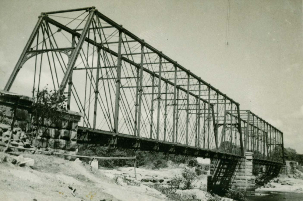 Ponte Metálica : Granja, CE - [19--] (Foto: IBGE)