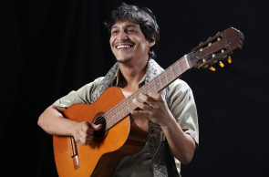 Lucas Arruda é multi-instrumentista