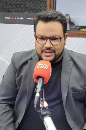Técio Nunes (Psol) em entrevista à Rádio o POVO CBN na manhã desta terça-feira, 30
 