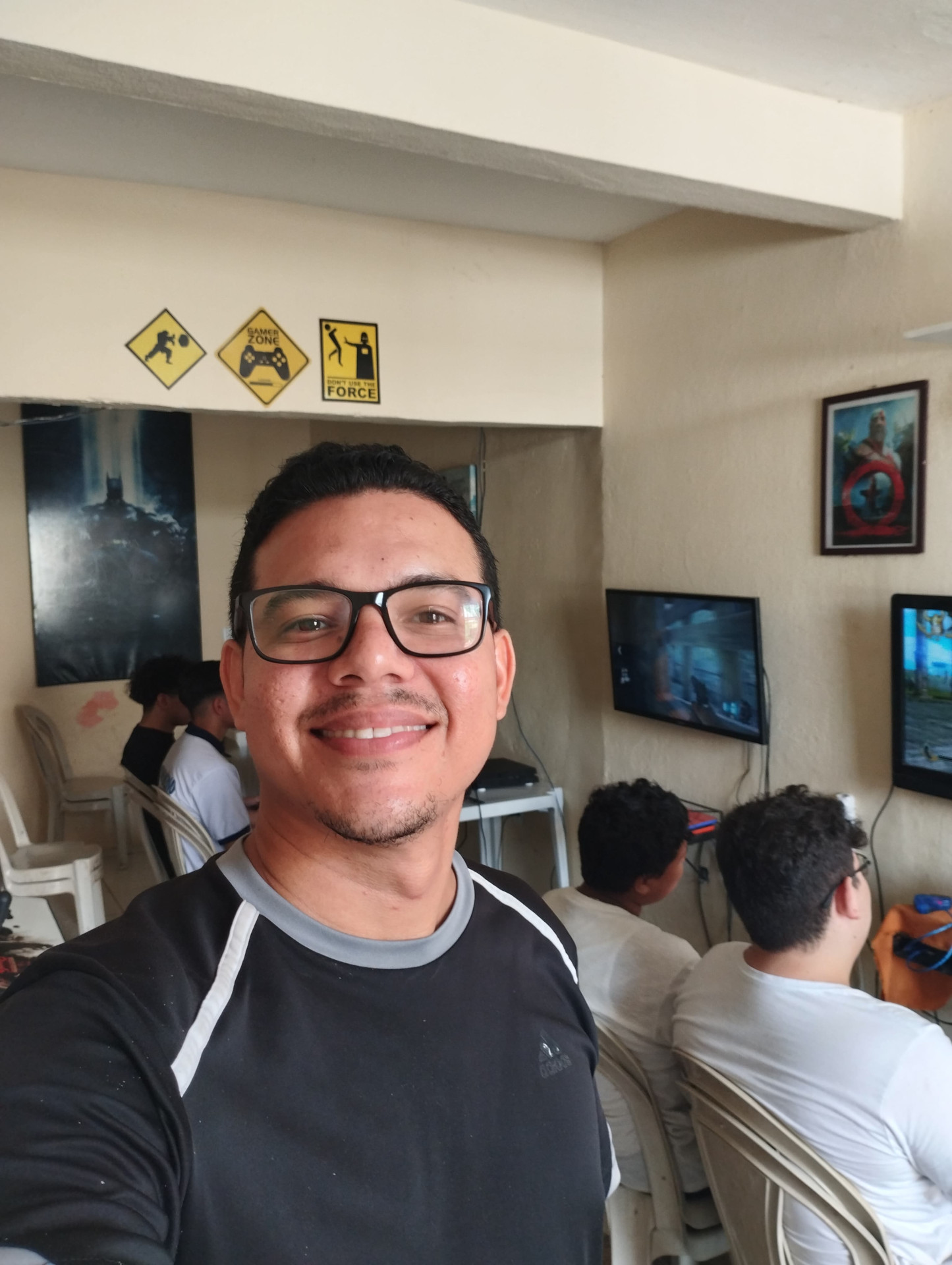 Danilo Soares é o idealizador da locadora que apresenta equipamentos de última geração a preços acessíveis a crianças de periferia em Fortaleza(Foto: Arquivo pessoal)