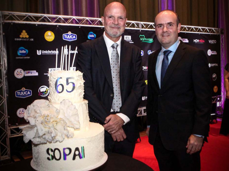 Sopai em cor de Safira (65 Y.O.). Diretores Luís Eugênio França Pequeno e João Luís França(Foto: Arquivo Pessoal)