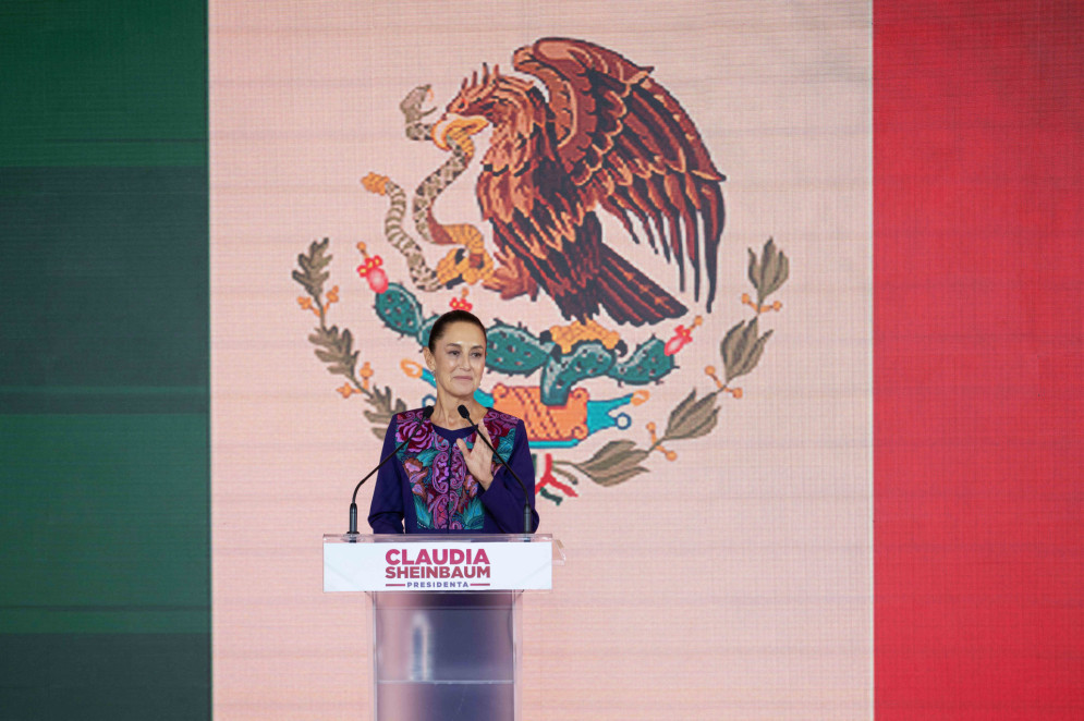 Presidente eleita do México, Claudia Sheinbaum, fala com apoiadores após os resultados das eleições gerais em um hotel na Cidade do México, em 3 de junho de 2024(Foto: GERARDO LUNA / AFP)