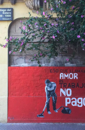 Arte inspirada numa famosa frase da filósofa italiana Silvia Federici(Foto: Ailen Possamay)