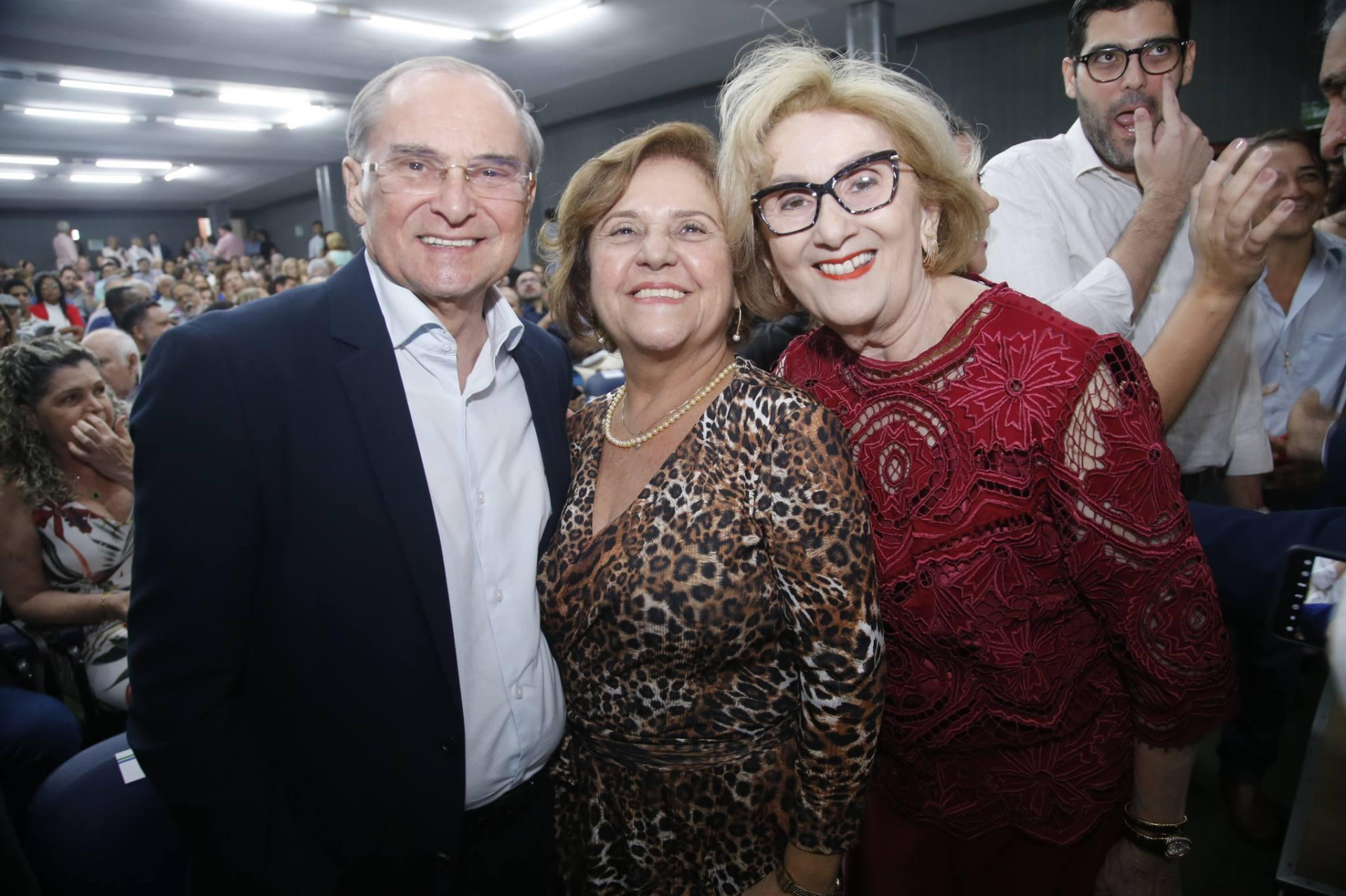 (Foto: arquivo pessoal )Abelardo e Elisbeth Benevides e Socorro França