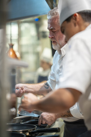 Alex Atala realizou menu degustação em Fortaleza(Foto: Davi/Mangue Azul)