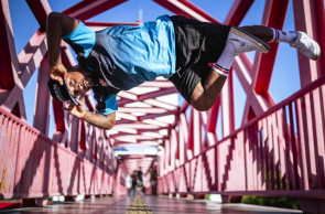 Ícone do breaking brasileiro, b-Boy Pelezinho foi o primeiro do País a chegar à final mundial do Red Bull BC One; ele esteve na Cypher Fortaleza em 18 de maio