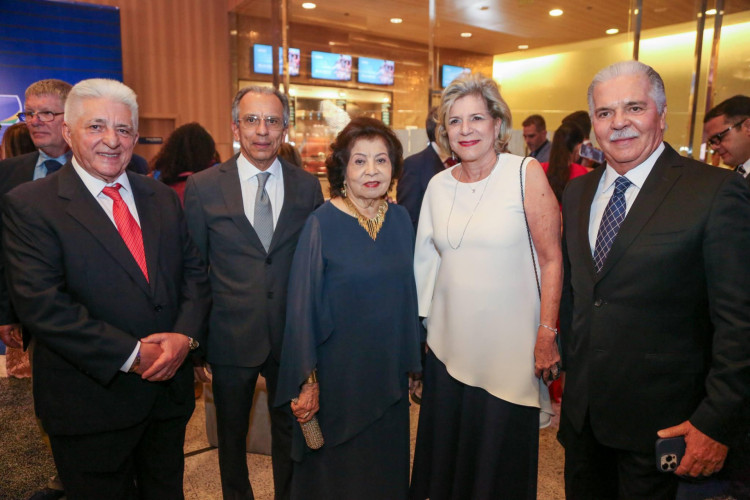 Deusmar Queiros, Eduardo, Edir, Stella e Pio Rolim(Foto: CDL/ DIVULGAÇÃO)