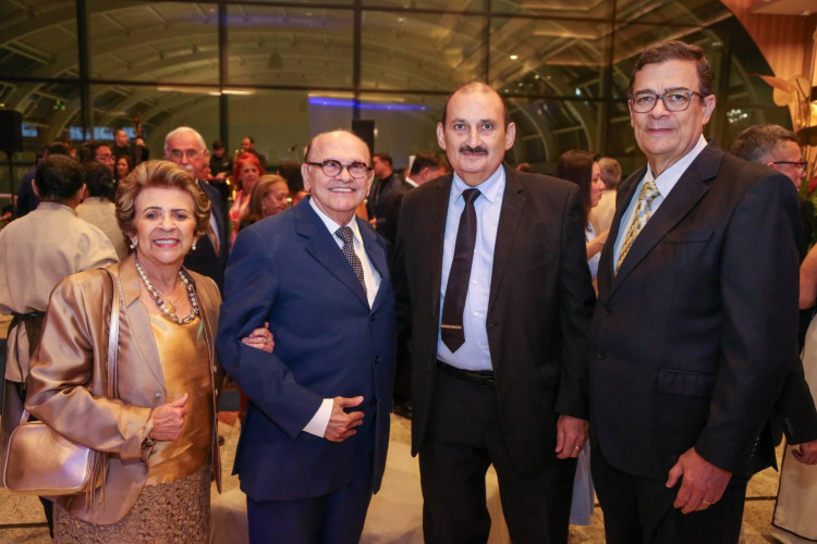 Fátima Duarte, Jose Airton Boris, Franze Gomes e Helder Miranda(Foto: CDL/ DIVULGAÇÃO)