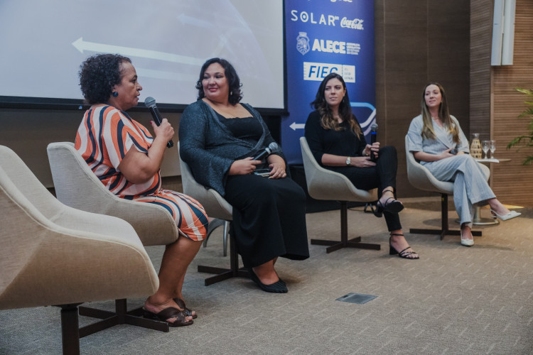 Martir Silva (secretária-executiva de Igualdade Racial), Carol Kossling, Fabiana Prado (M. Dias Branco) e Amanda Melo (Alece) (Foto: FERNANDA BARROS)