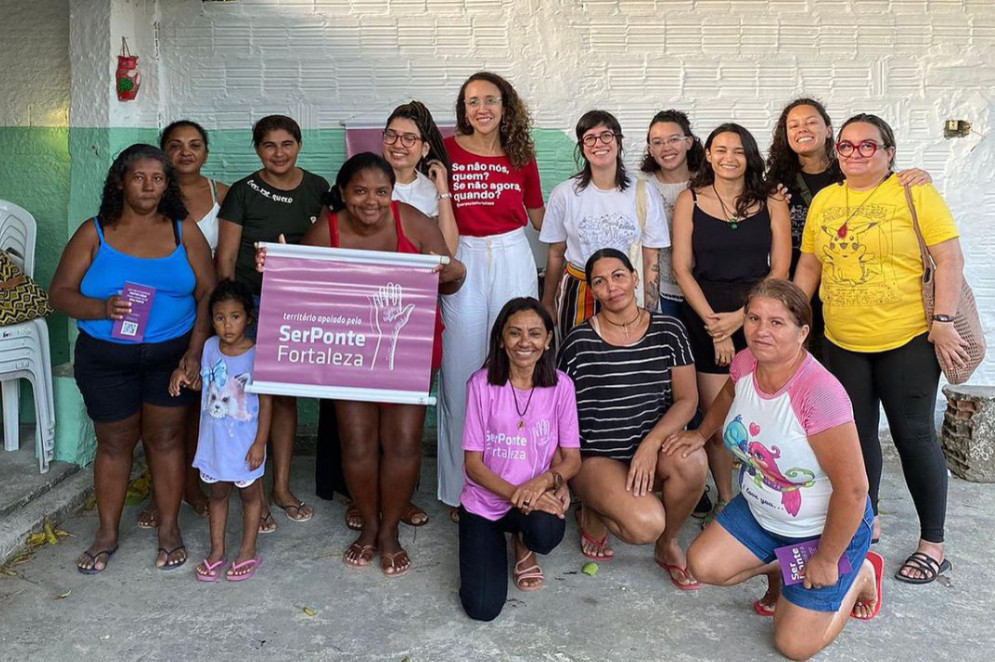 Ser Ponte se reuniu na comunidade São Miguel para uma roda de conversa com algumas das mulheres beneficiadas. (Foto: Reprodução / Instagram Ser Ponte)