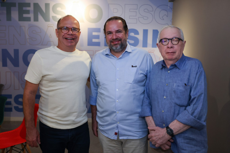 Marcio Menezes, Manuel Fontenele e Luiz Carlos Fontenele(Foto: ARES SOARES)