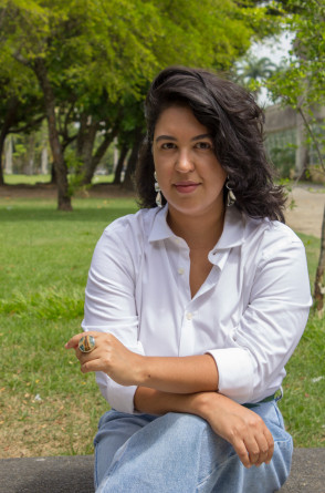 Twig Santos Lopes pesquisa violência de gênero a partir da trajetória política da Dilma Rousseff e Marielle Franco(Foto: Guilherme Crespo)