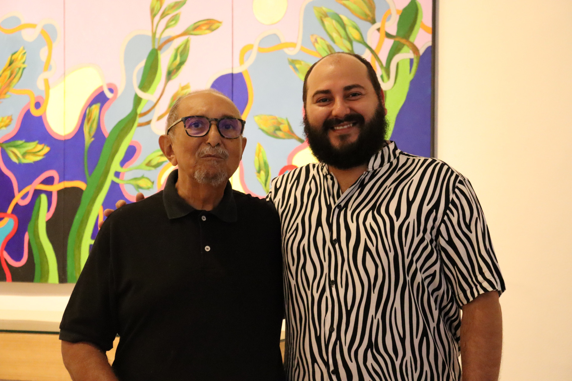 (Foto: Helem Ribeiro/ Divulgação )Roberto Galvão e o curador Saulo Moreno 