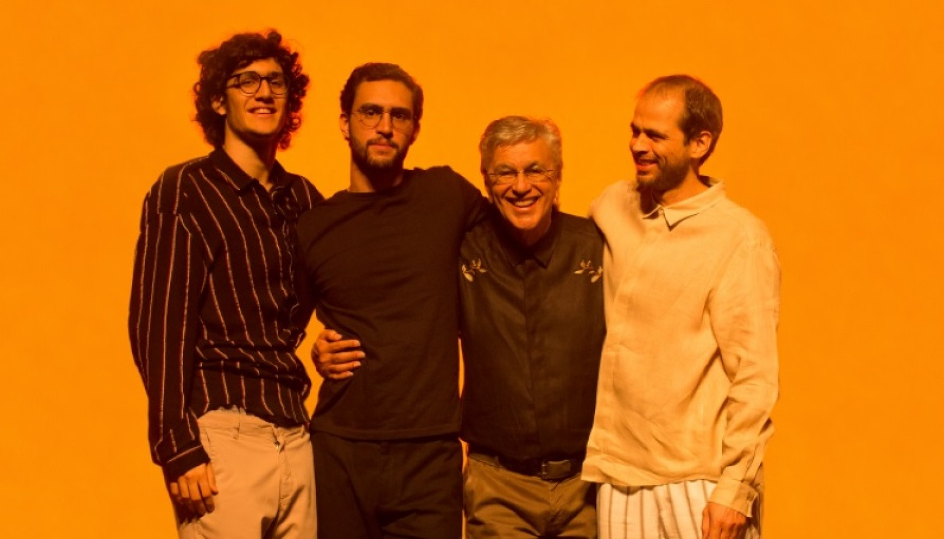 Caetano Veloso com os filhos Zeca, Tom e Moreno (Foto: Marcos Hermes/ Divulgação)
