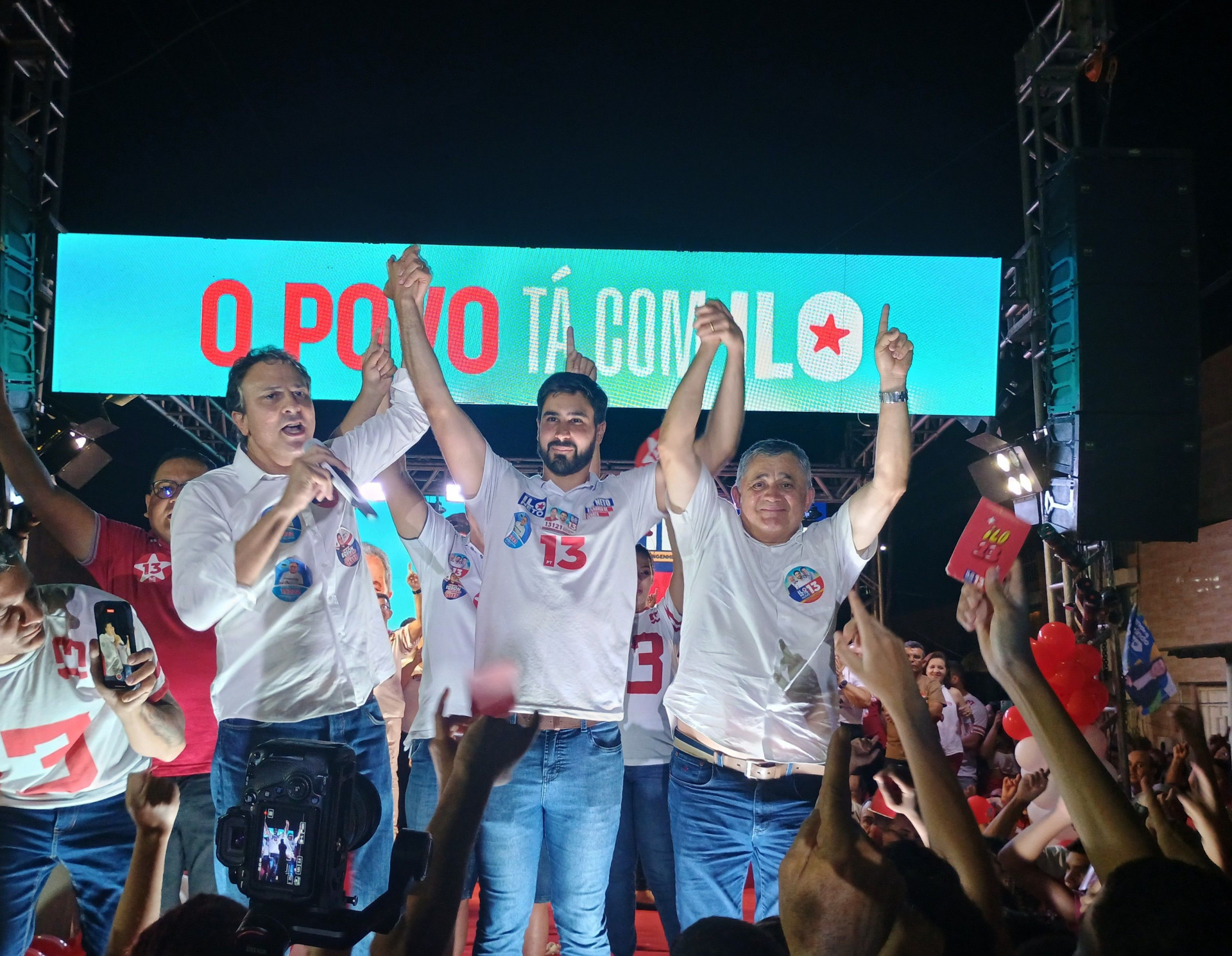 ￼ILO Neto conta com o apoio de Camilo e Guimarães (Foto: Hororio Barbosa/especial para O POVO)