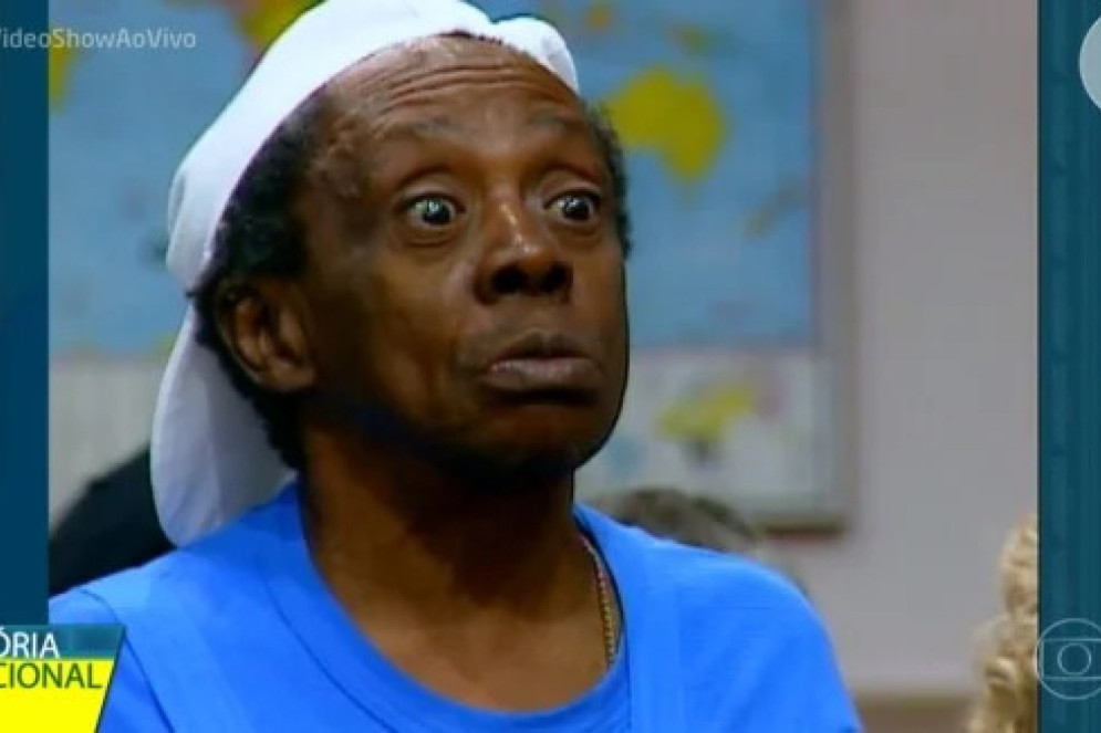 Grande Otelo no personagem Eustáquio, na Escolinha do Professor Raimundo, na TV Globo(Foto: Reprodução TV Globo)