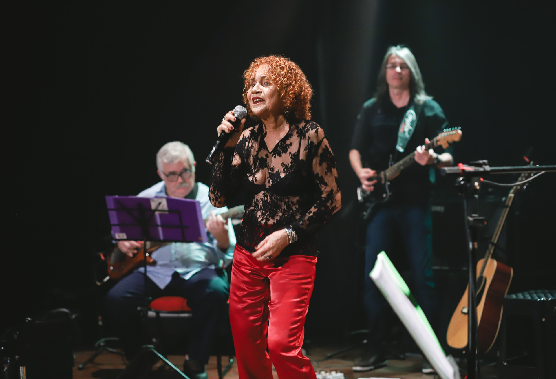 Téti é homenageada em show coletivo no São Luiz; na foto, cantora participou de show do projeto 