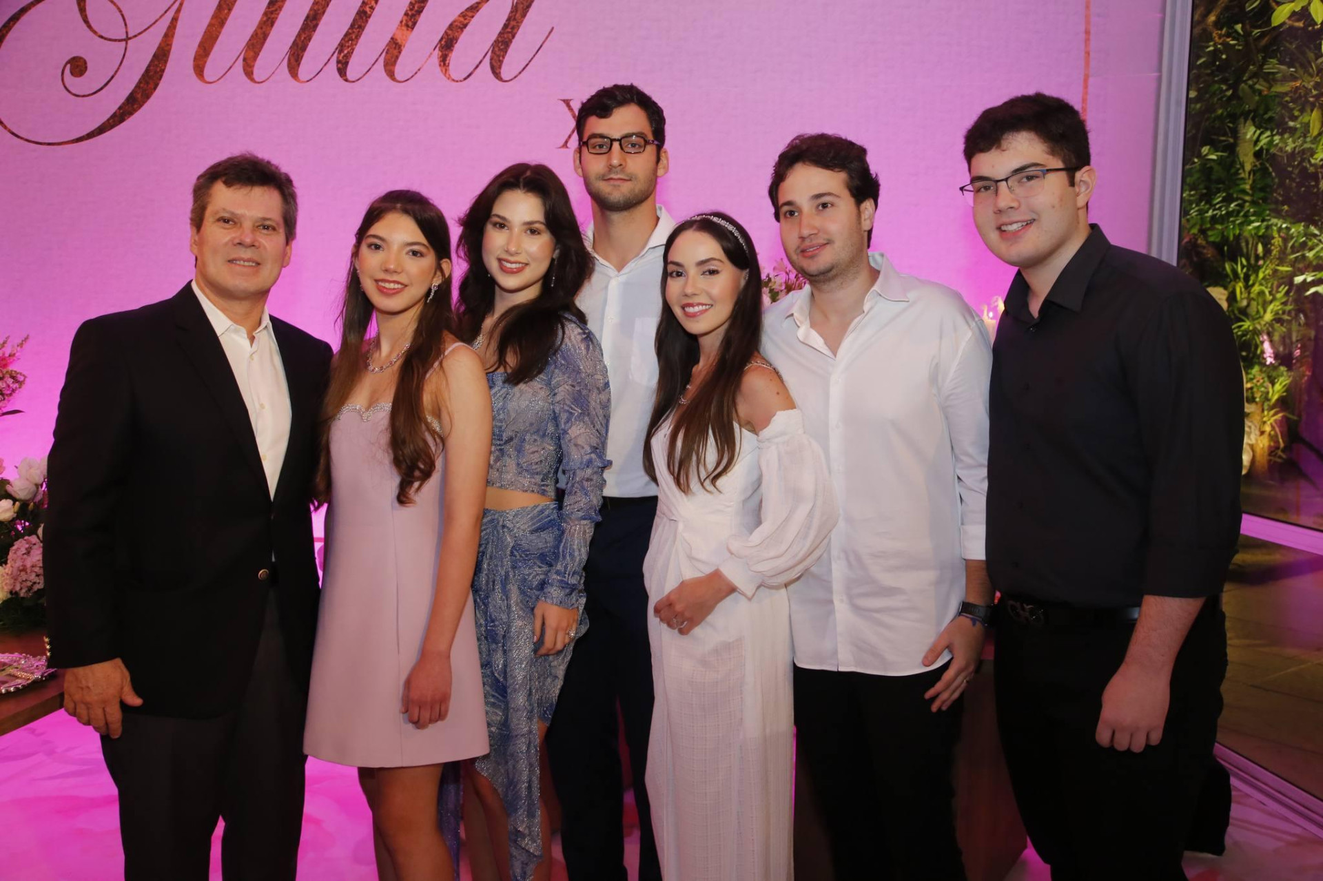 (Foto: arquivo familiar )Cláudio Dias Branco, Giulia Vieira, Marcela Dias Branco, Cid Marconi Filho, Natasha Dias Branco, André Rangel e João Cláudio Dias Branco