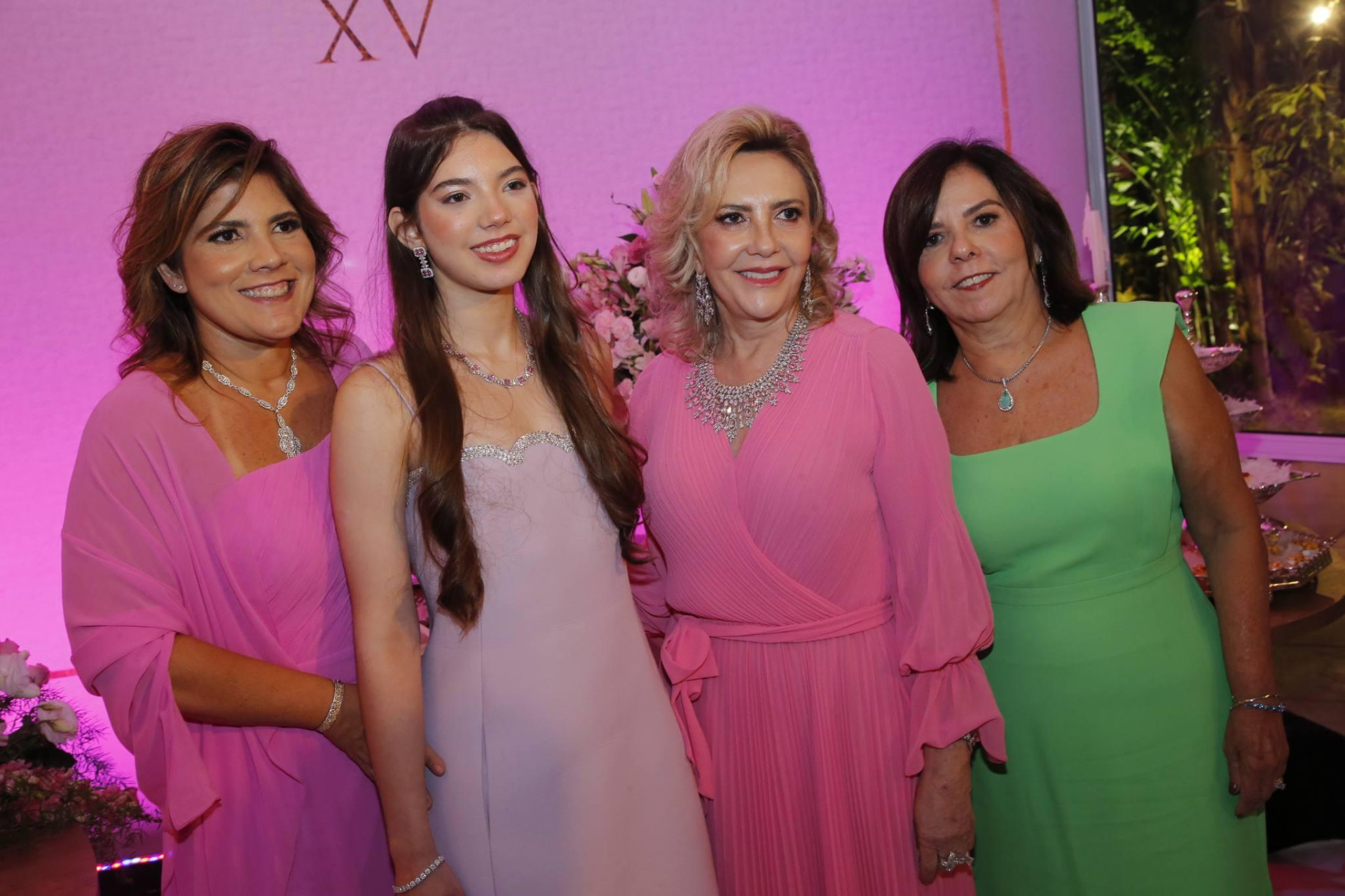 (Foto: arquivo familiar )Gisela e Giulia Vieira, Graça da Escóssia e Dayse Tavares