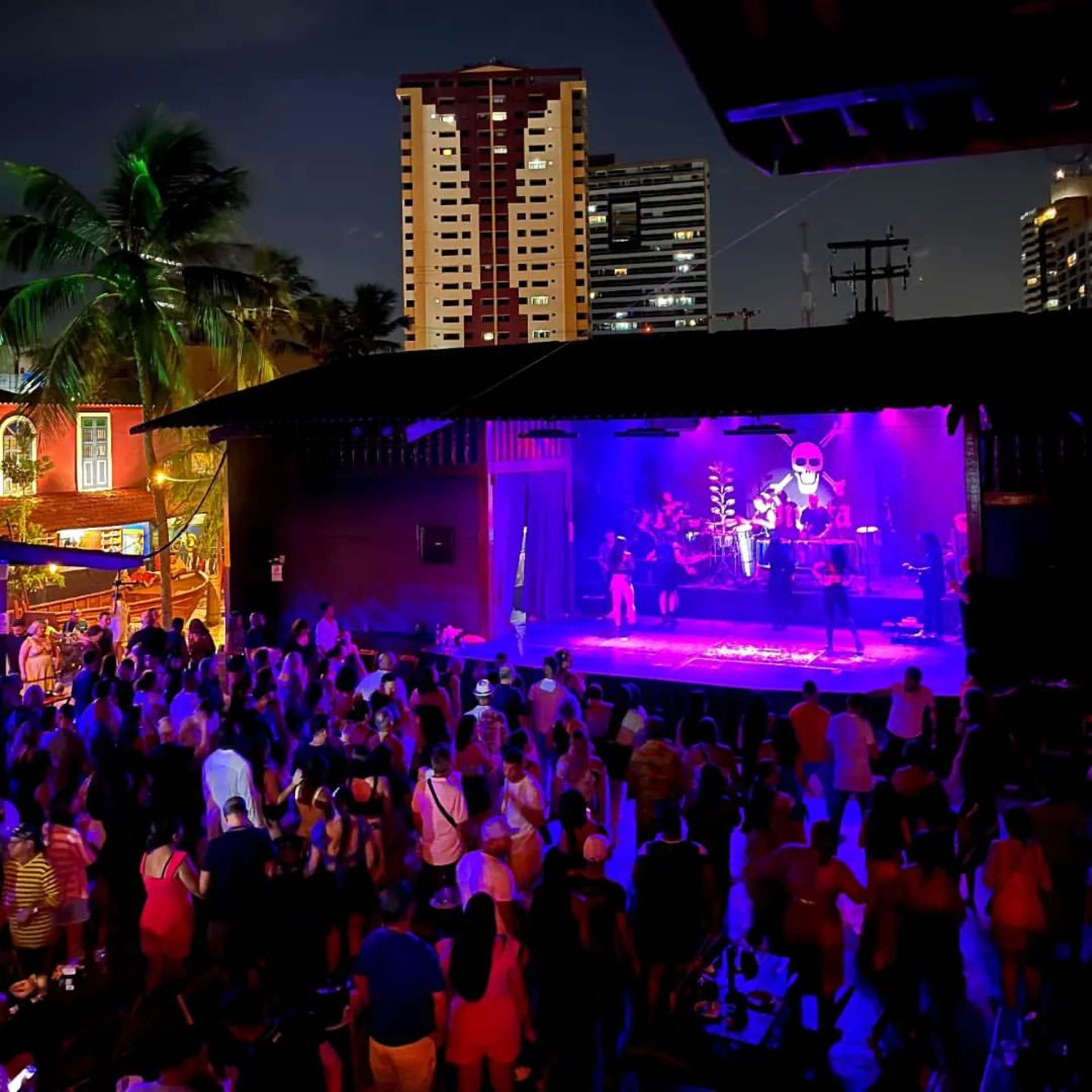 A Segunda-Feira Mais Louca do Mundo está de volta no Pirata Bar nesta segunda-feira, 21