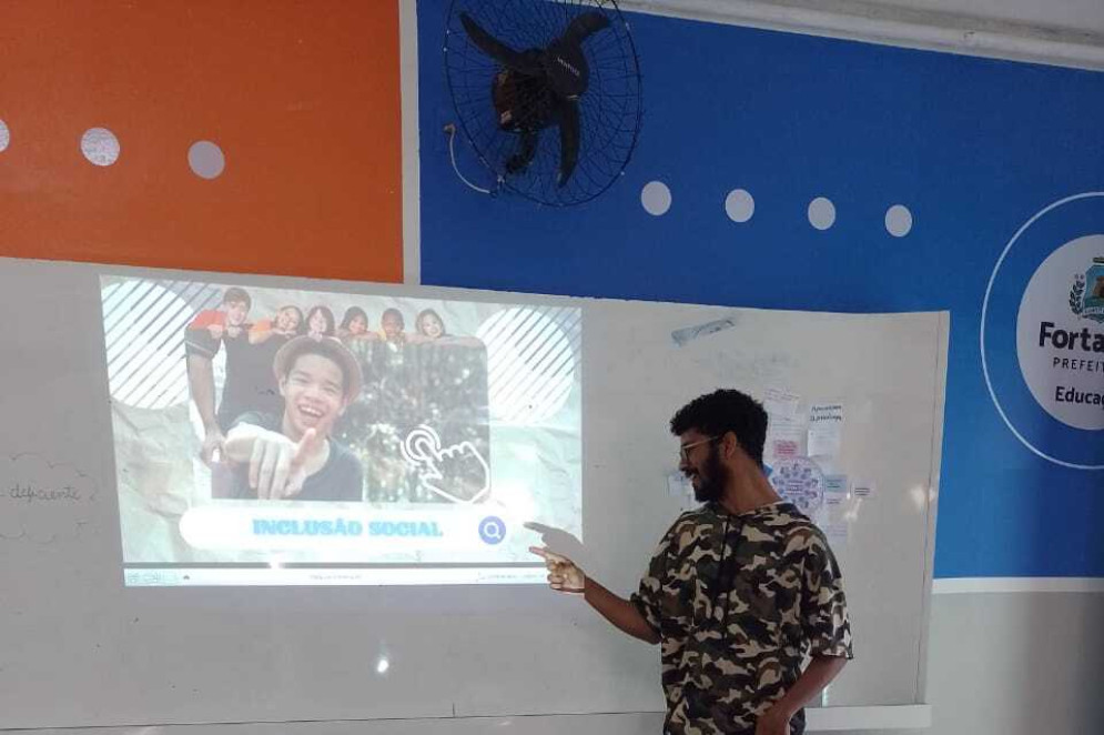 Estudante de publicidade e propaganda, Dênis Jr. tem paralisia cerebral(Foto: Arquivo Pessoal Dênis Jr)