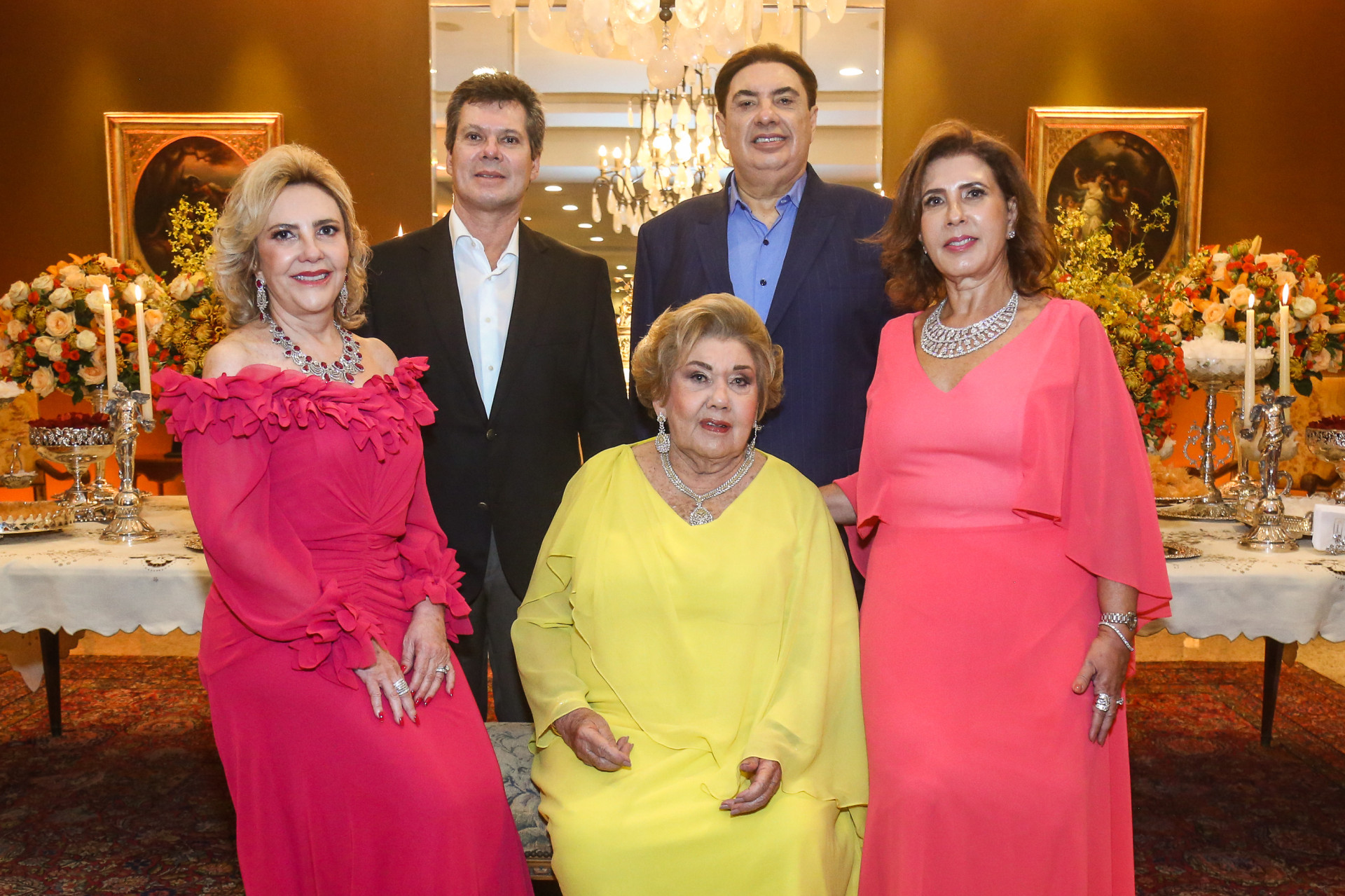 (Foto: JoaoFilho Tavares)Aniversariante com os filhos Graça, Cláudio, Marcos e Regina Dias Branco