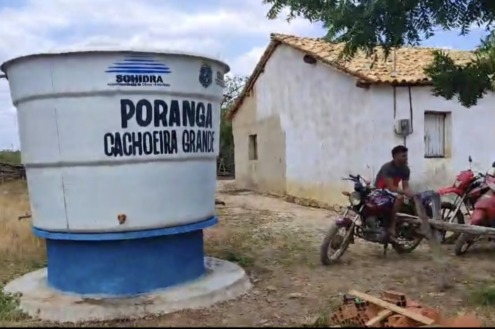 Moradores denunciam retirada de poço em Poranga(Foto: Arquivo Pessoal)