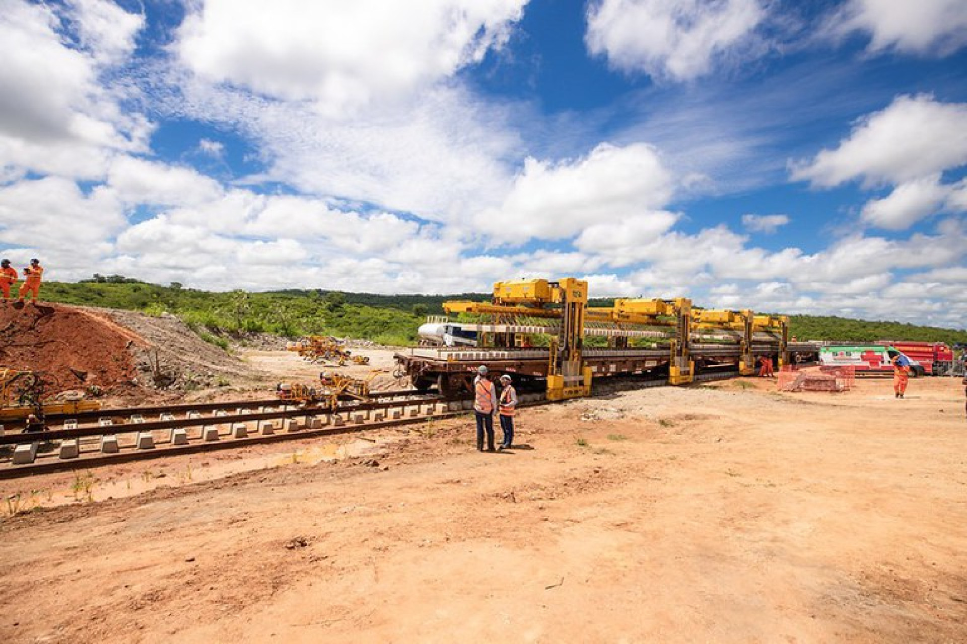 A Fase 2 da ferrovia Transnordestina tem como destino o porto de Suape, em Pernambuco (Foto: Ministério dos Transportes)