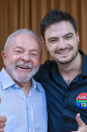 Felipe Neto apoiou a candidatura de Lula em 2024. Ele diz não ter pretensões políticas, mas apenas a reeleição do presidente(Foto: Reprodução/Instagram/@lulaoficial)