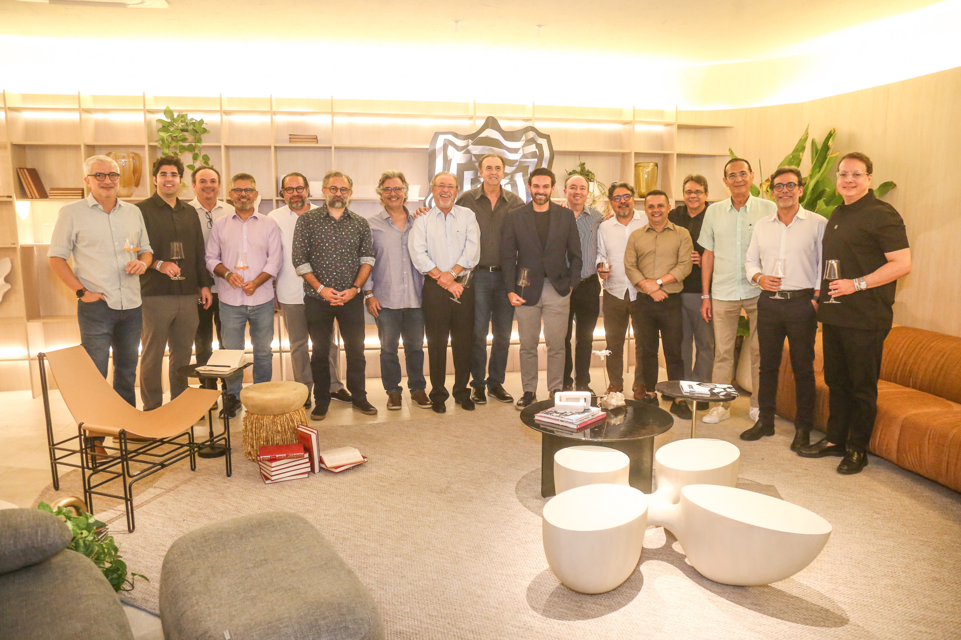 Confraria Amis Et Vins em brinde no Wine Living da CasaCor Ceará (Foto: João Filho Tavares)