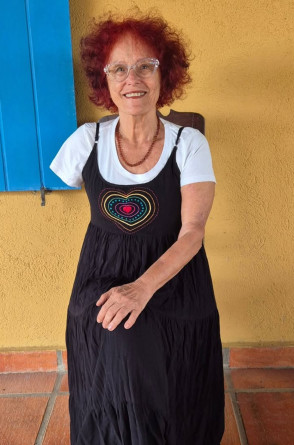 Roseana Murray divide-se entre a casa do mar, em Saquarema, e a da montanha, em Visconde de Mauá. Em 2025, receberá seu braço biônico, que terá nome, (Foto: REPRODUÇÃO INSTAGRAM @ROSEANAMURRAY)