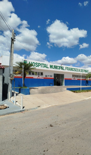 Hospital Municipal Francisco Antônio de Pinho atende 120 pessoas por dia, em Poranga (Foto: Arquivo Pessoal/ Dr. Gentil )