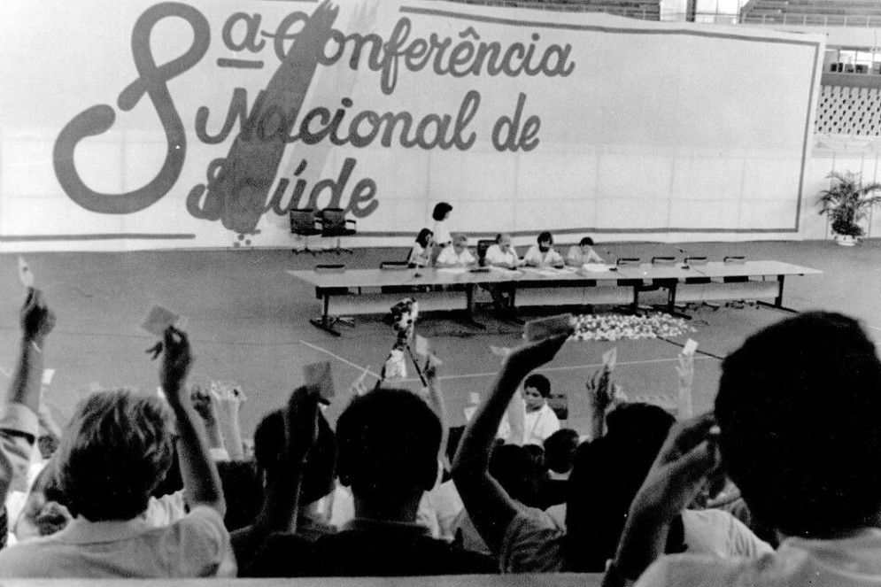 Diretrizes do SUS foram estabelecidas em Encontros e, após, levadas à Constituinte(Foto: Acervo FUG)